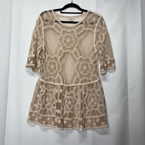 YAIRA Womens XL Sheer Beige Lace Elbow Sleeve Peplum Tunic Top Shirt NWT Boho